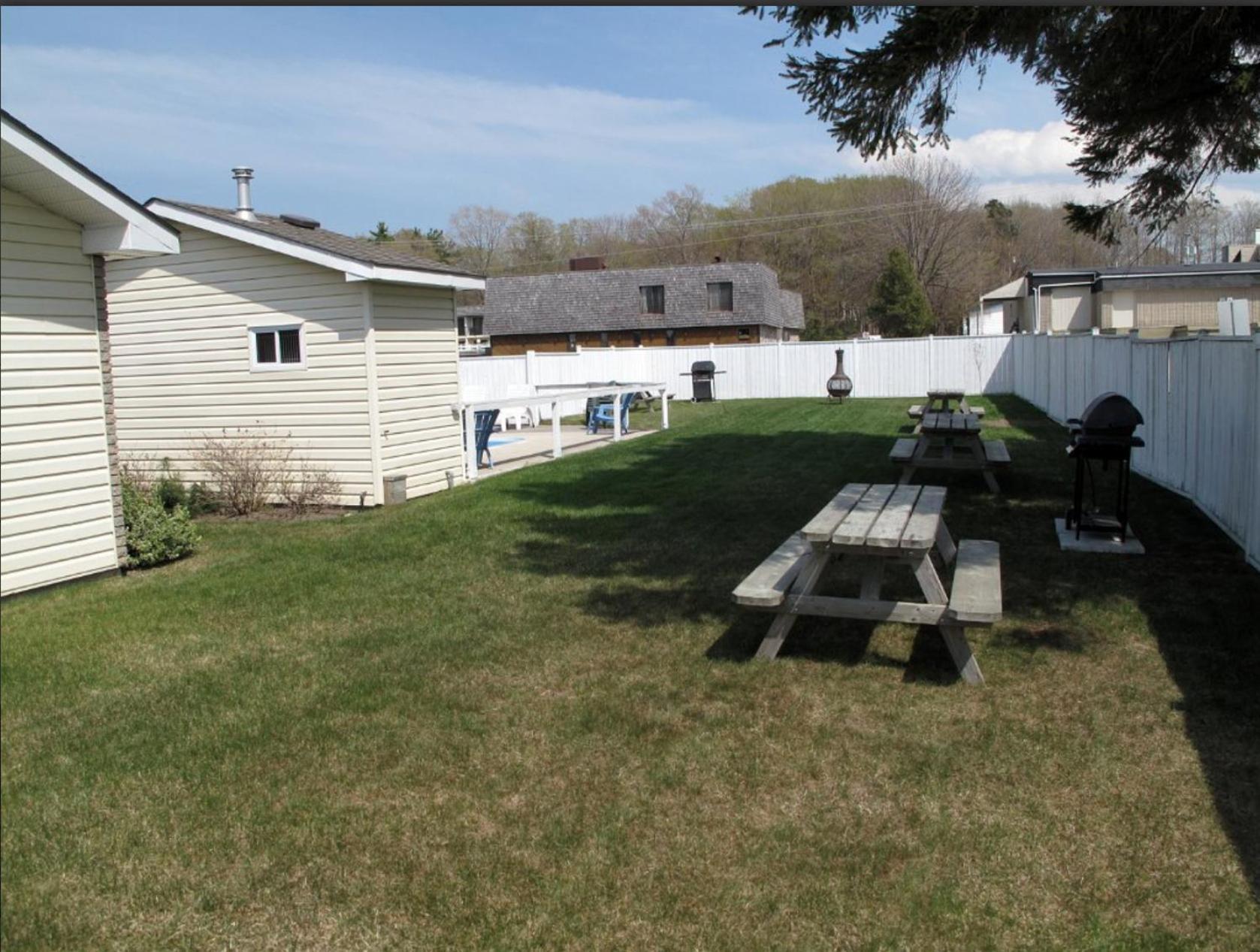 Centennial Motel Sauble Beach Esterno foto
